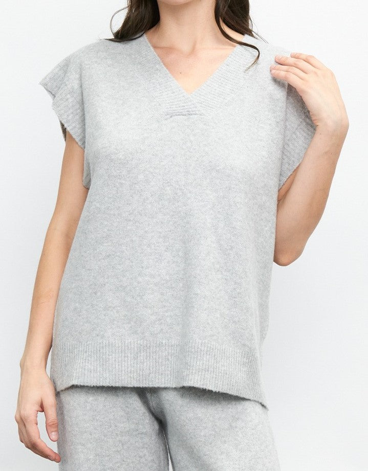 Aliyah Knit Sleeveless Pullover Sweater- Heather Gray