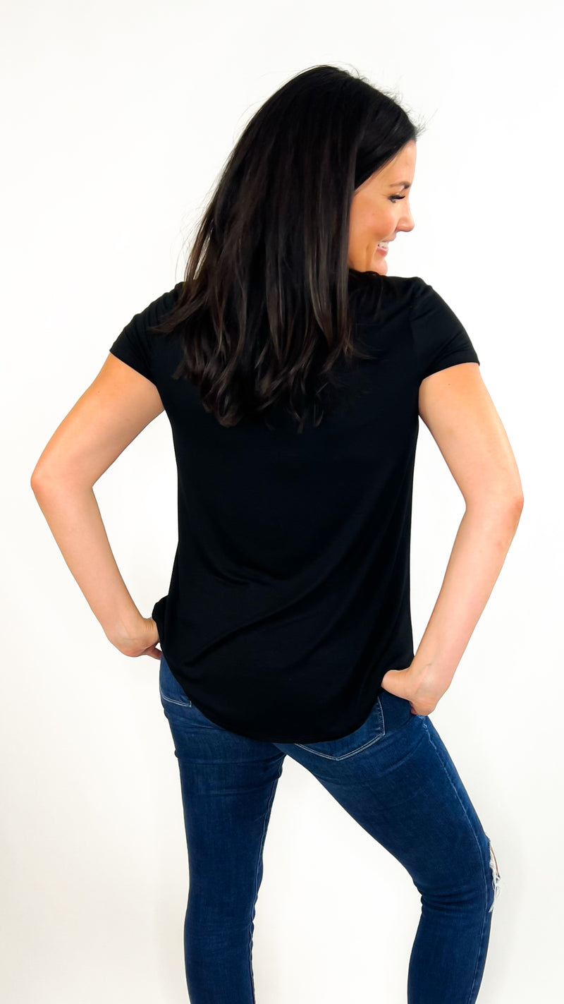 Addy V-Neck Pocket T-Shirt- Black